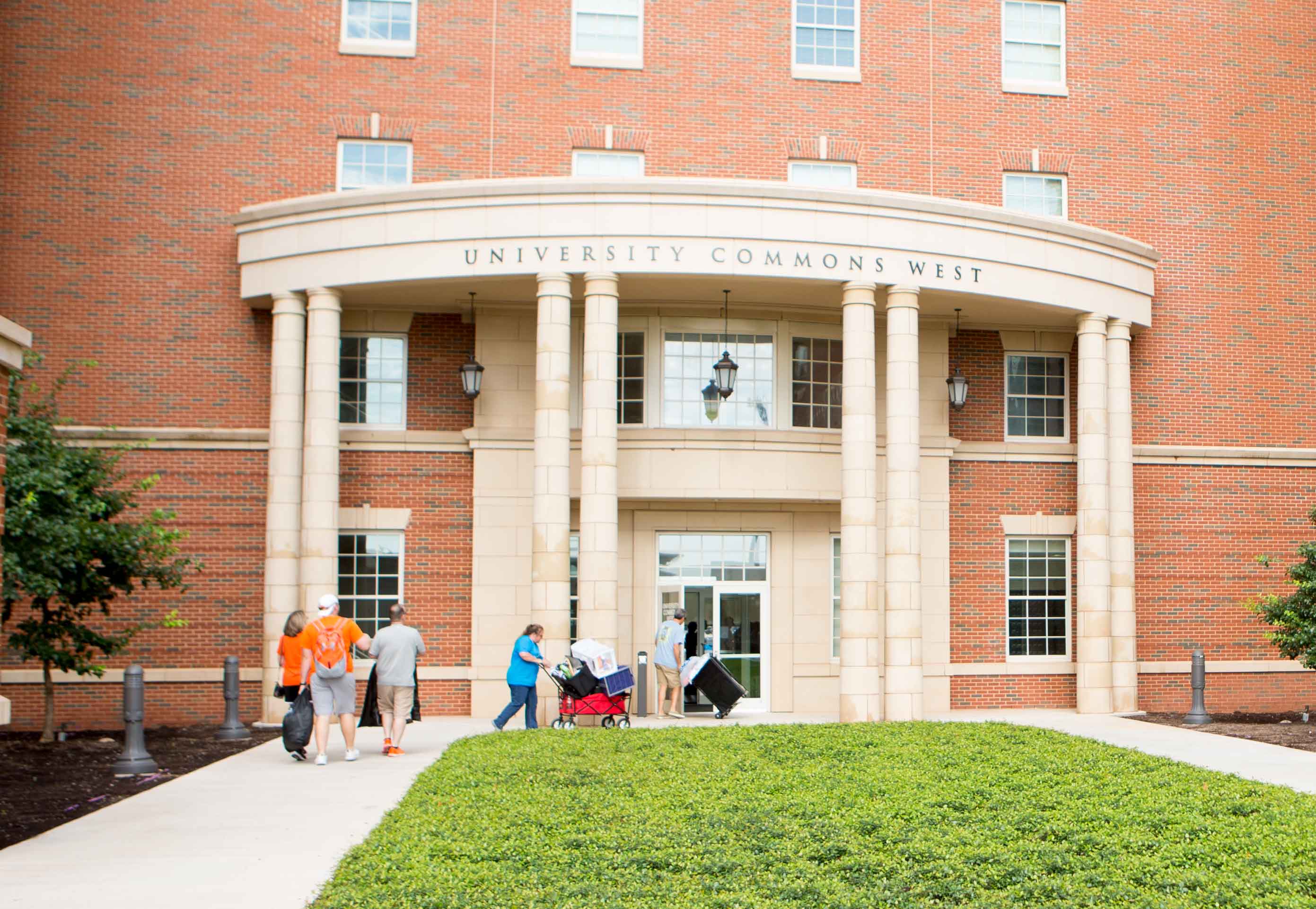 West Commons move-in