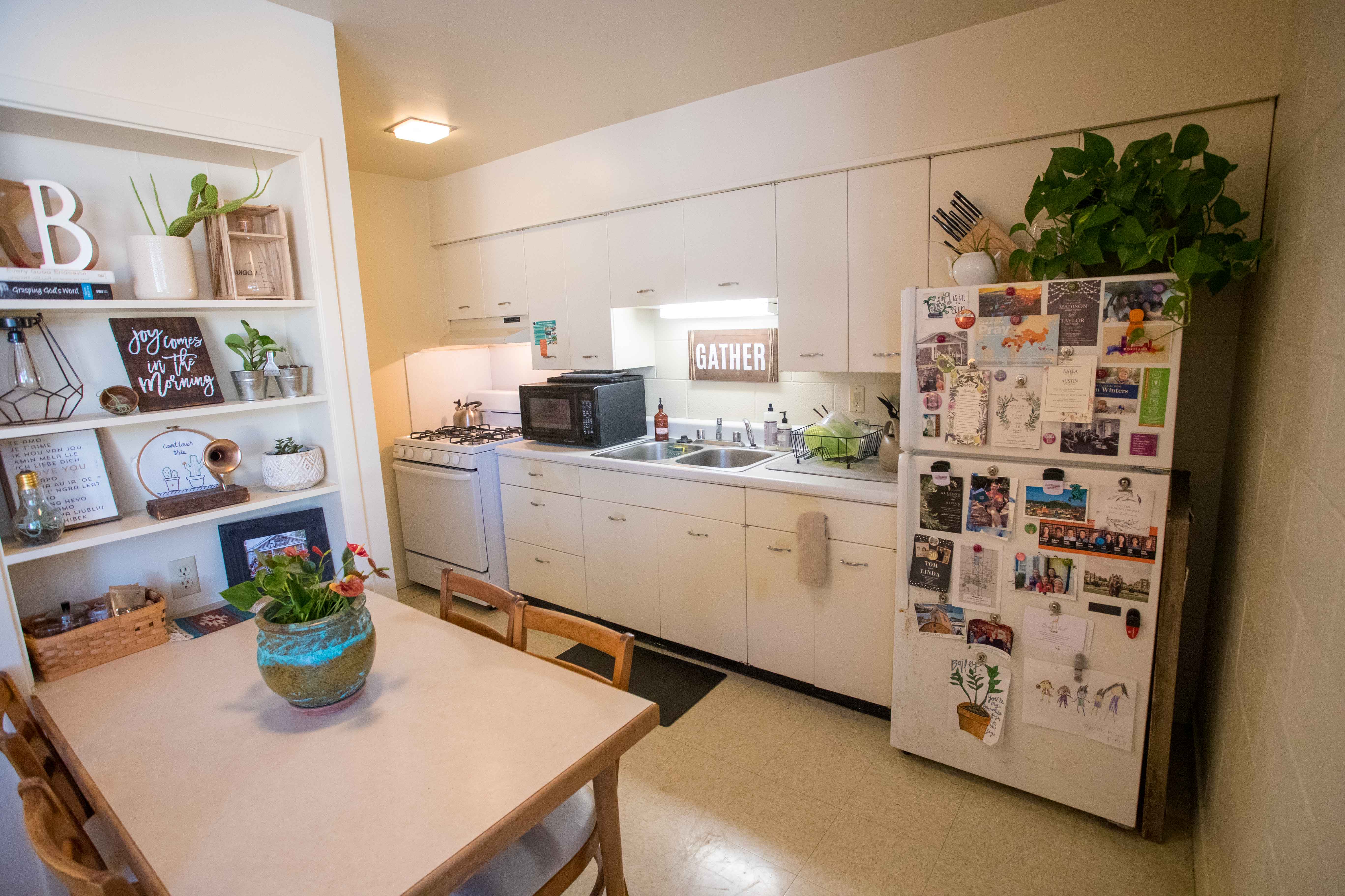 Williams Neighborhood kitchen empty