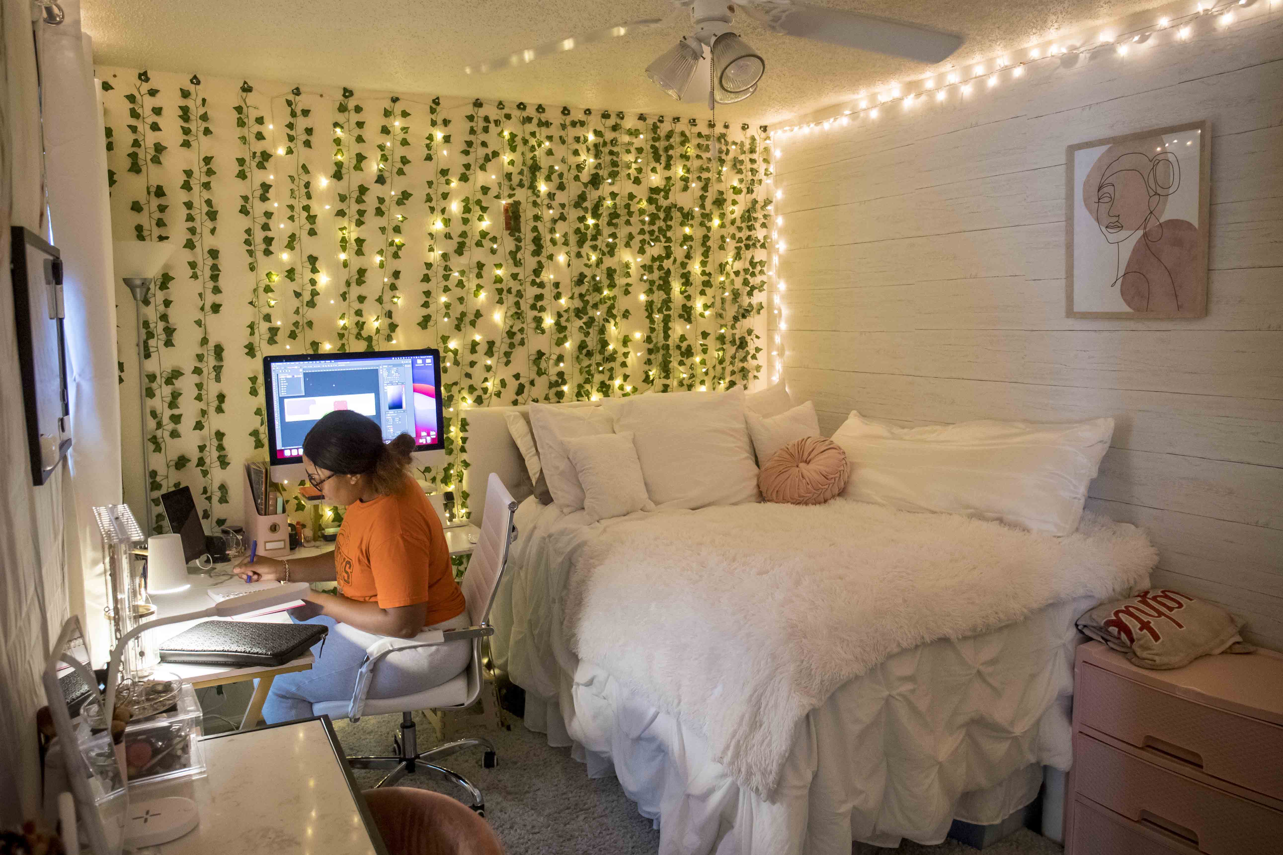 gril studying at her desk in Patchin-Jones Hall bedroom